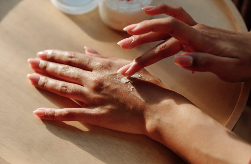 3 tipi di Crema meno conosciuti per una pelle elastica, soda e setosa